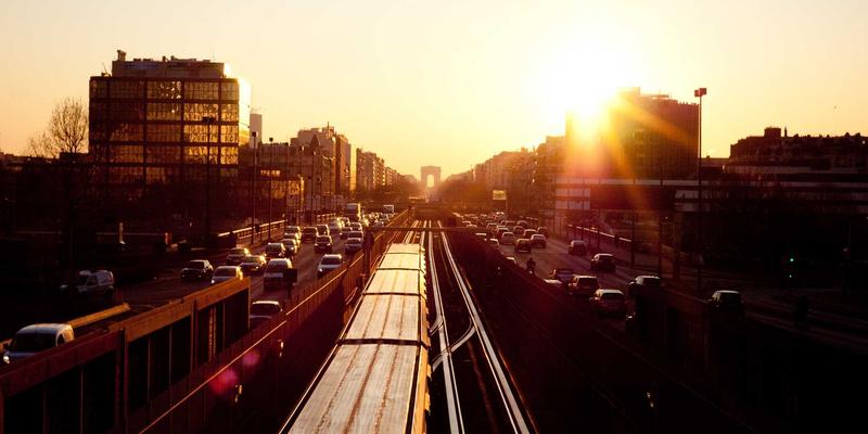 94漫画评论区生态研究：用户互动如何驱动漫画连载热度与创作风向