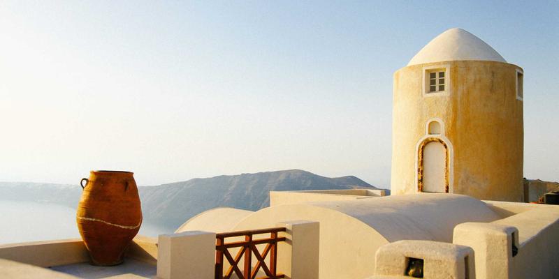 动漫社区如何守护内容安全？深度解析在线漫画平台“人工+AI”双重审核流程